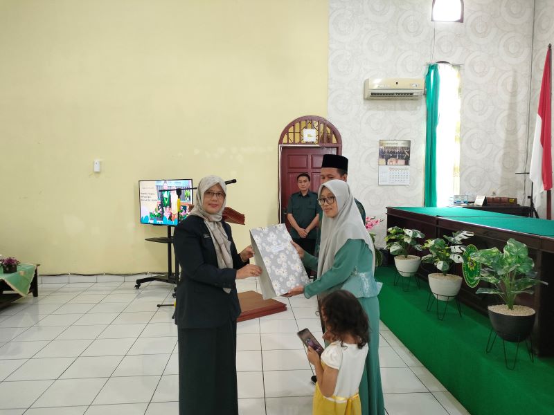perpisahan pak alamsyah